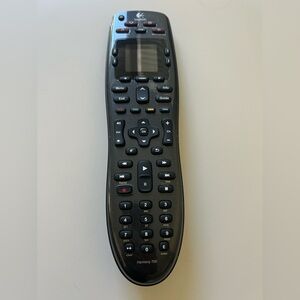 Logitech Harmony 700 Color Screen universal Remote
Tested Working